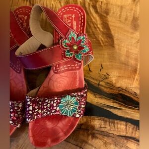 L'Artiste by Spring Step Laisis wedge sandals in red leather size 42
